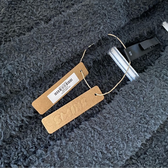 Skims Robe - Picture 2 of 3